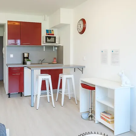 Cosy & Parking Prive Proche Centre * Кан