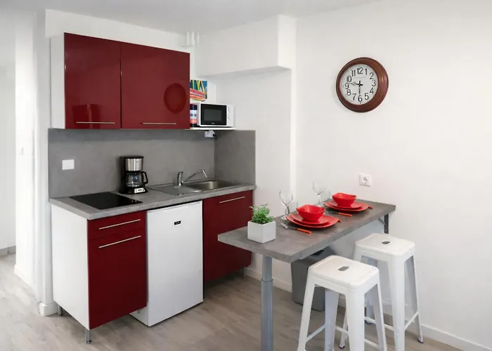Cosy & Parking Prive Proche Centre Apartment